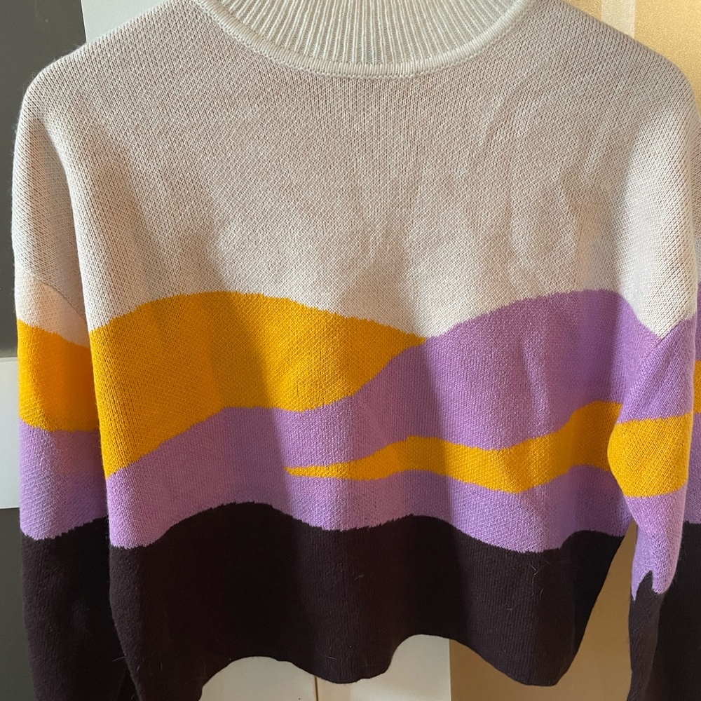 H&M Women's Sweater in White, Yellow, Purple, and Black